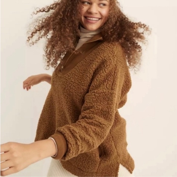 aerie Jackets & Blazers - Women’s Aerie Dreams quarter zip Sherpa brown sand colored  Size Small